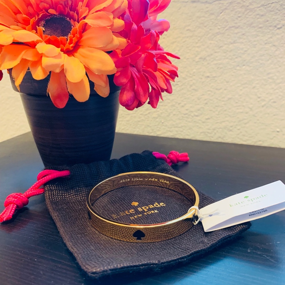🌟Host Pick🌟Kate Spade♠️NY King Spade Gold Bangle